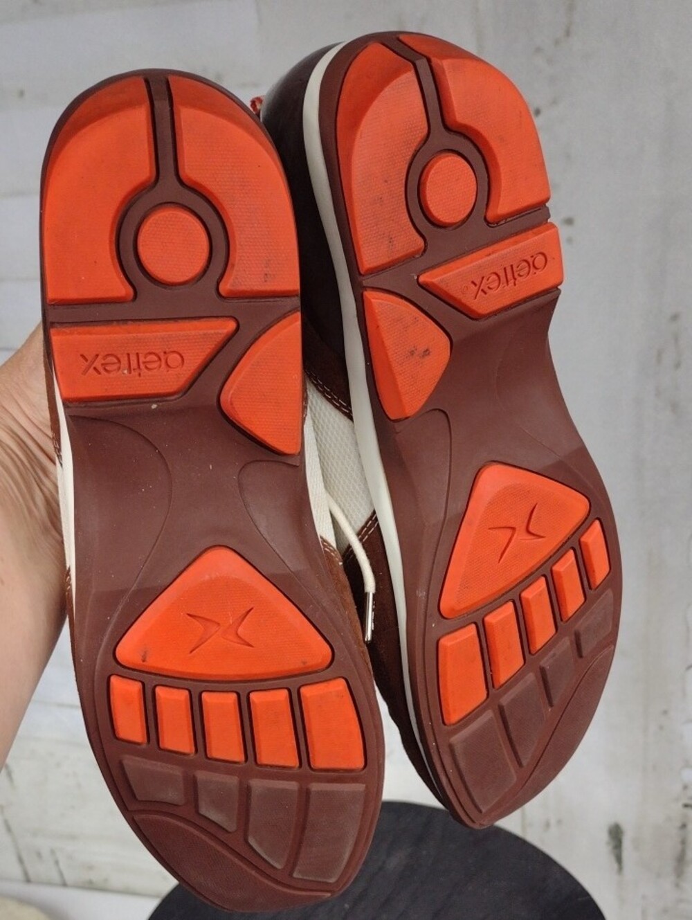 Aetrex Brown & White Casual Lace-Up Sneakers - Picture 8 of 9